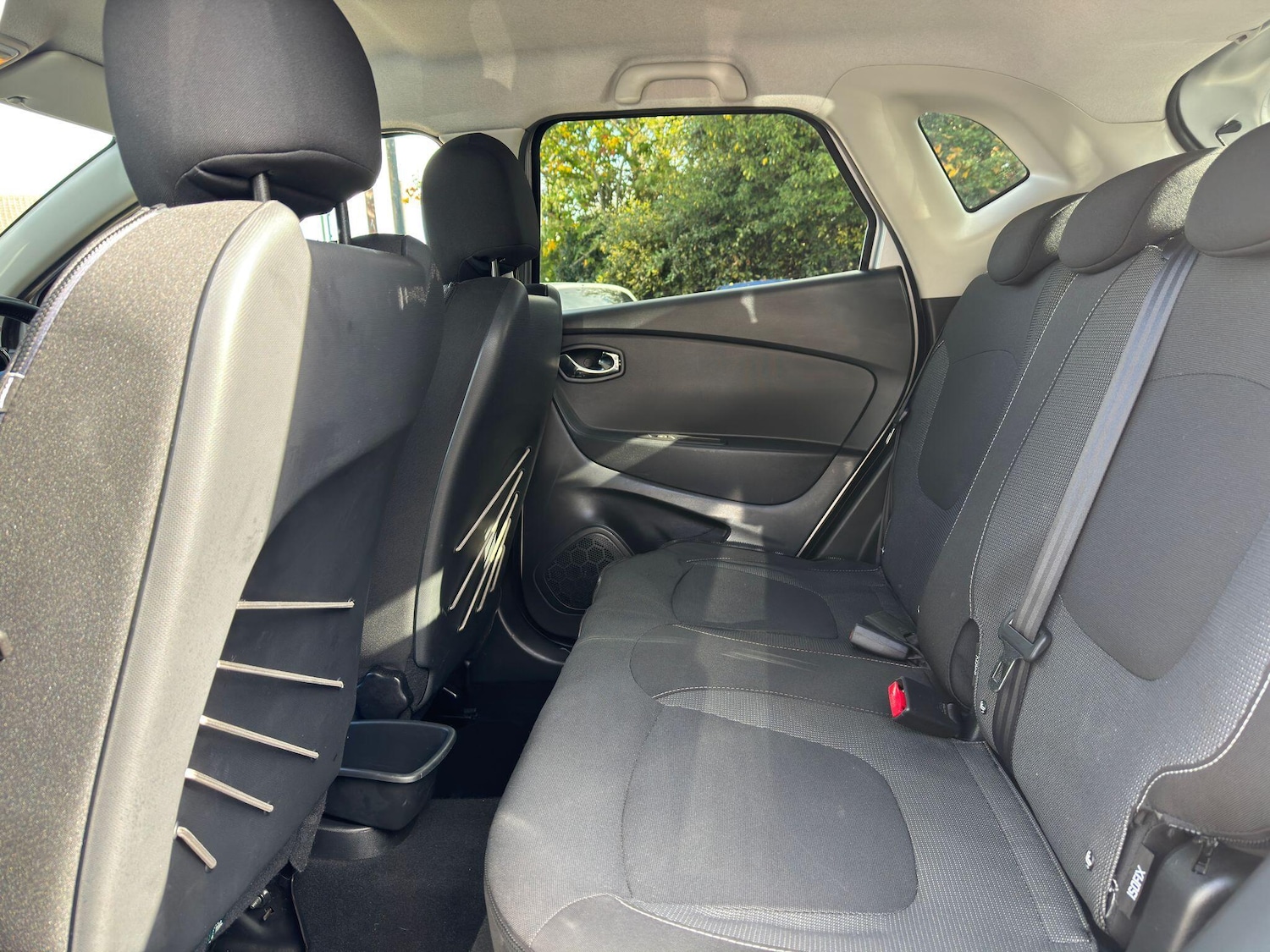 Used Renault Captur 2014 for sale - 78047457: Photo 12