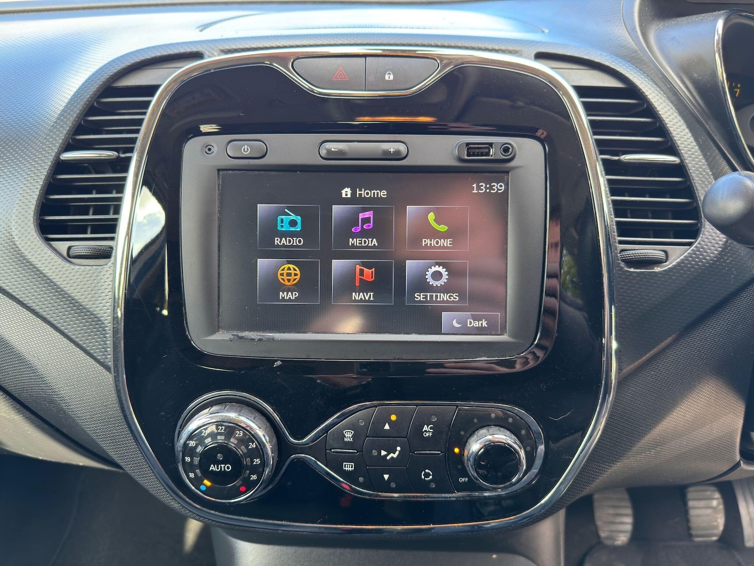 Used Renault Captur 2014 for sale - 78047457: Photo 22