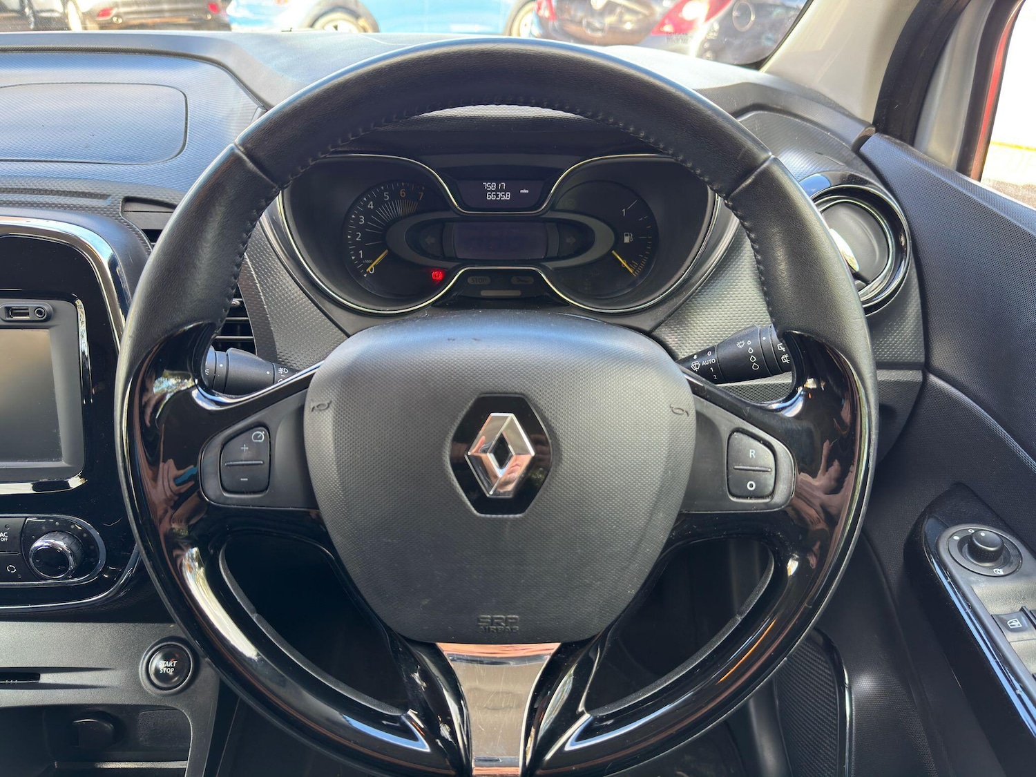 Used Renault Captur 2014 for sale - 78047457: Photo 25