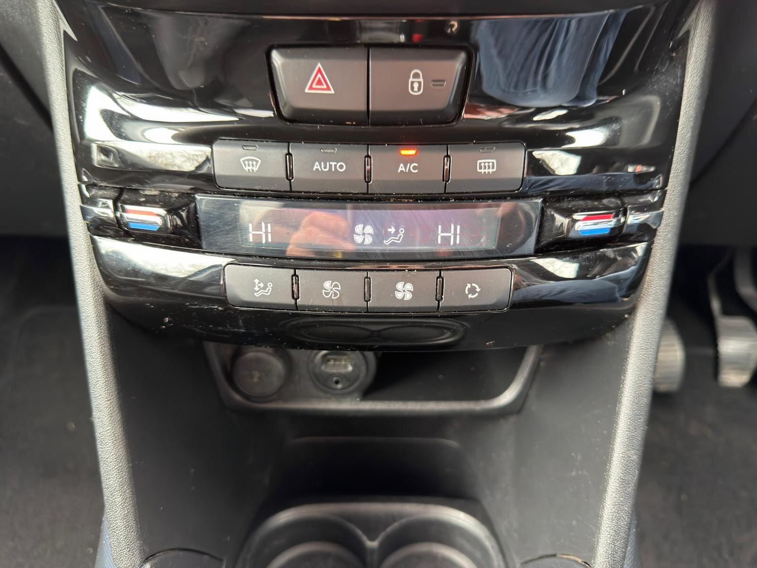 Used Peugeot 2008 2014 for sale - 78047578: Photo 29