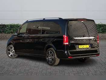 Used Mercedes-Benz V-Class 2024 for sale - 77739393: Photo