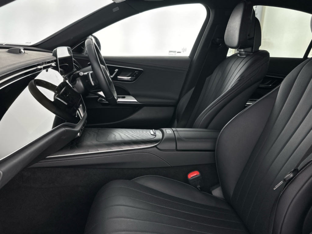 Used Mercedes-Benz E Class 2024 for sale - 76662299: Photo 3