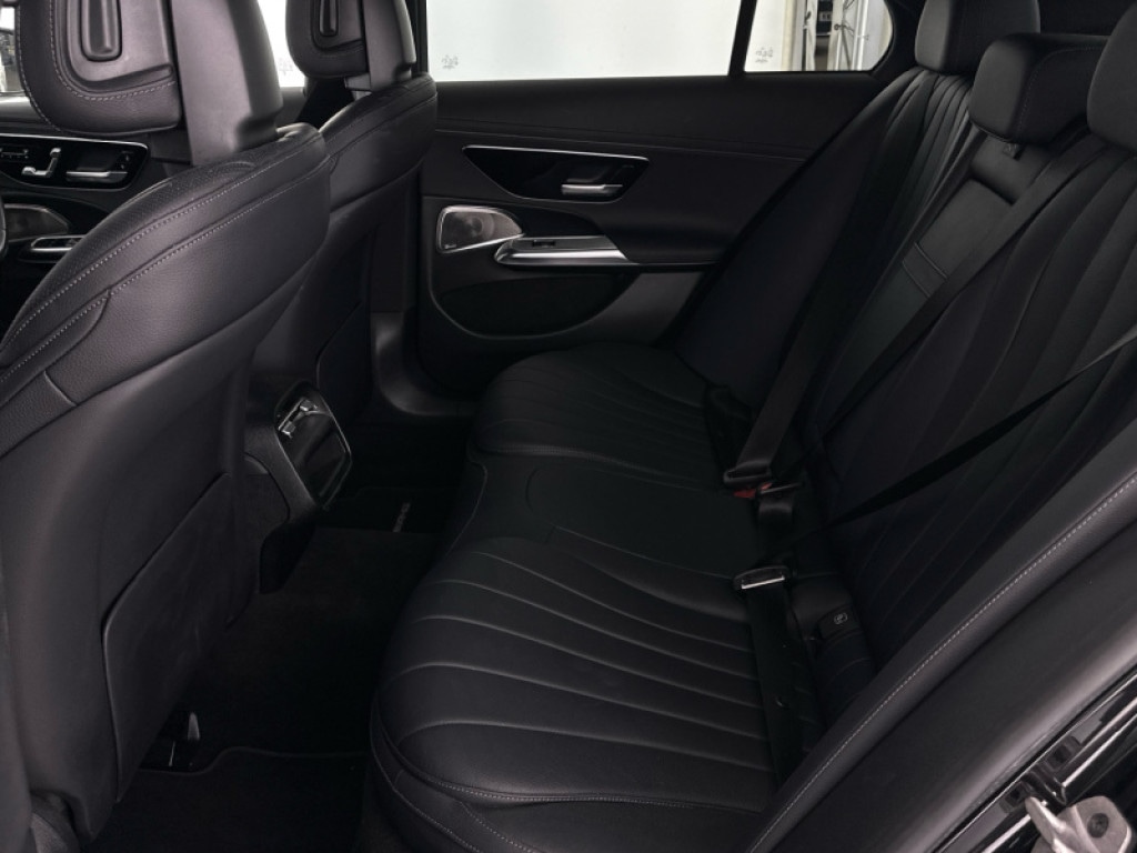 Used Mercedes-Benz E Class 2024 for sale - 76662299: Photo 8