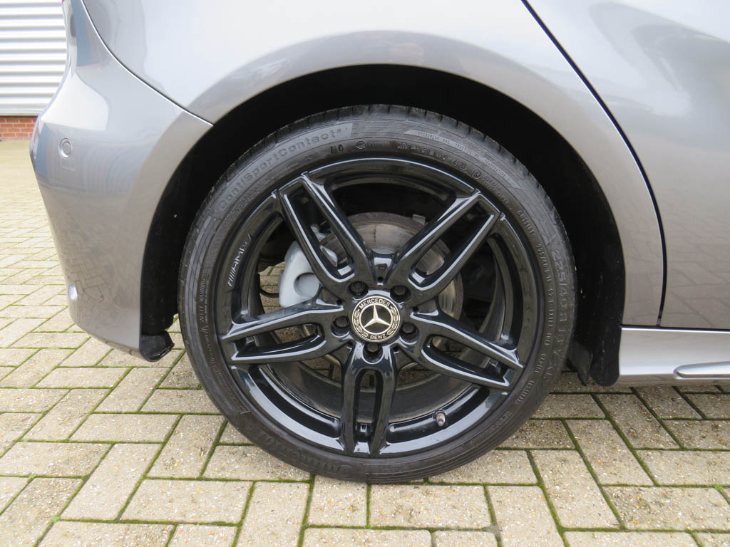 Used Mercedes-Benz A-Class 2017 for sale - 76662336: Photo 5