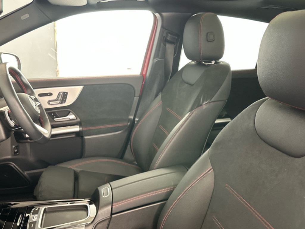 Used Mercedes-Benz GLA 2024 for sale - 76662285: Photo 4