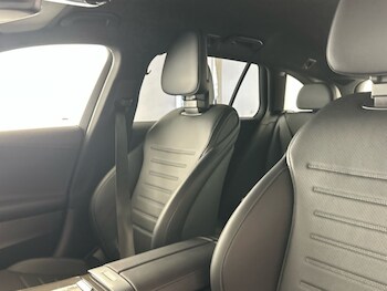 Used Mercedes-Benz C Class 2024 for sale - 76662288: Photo