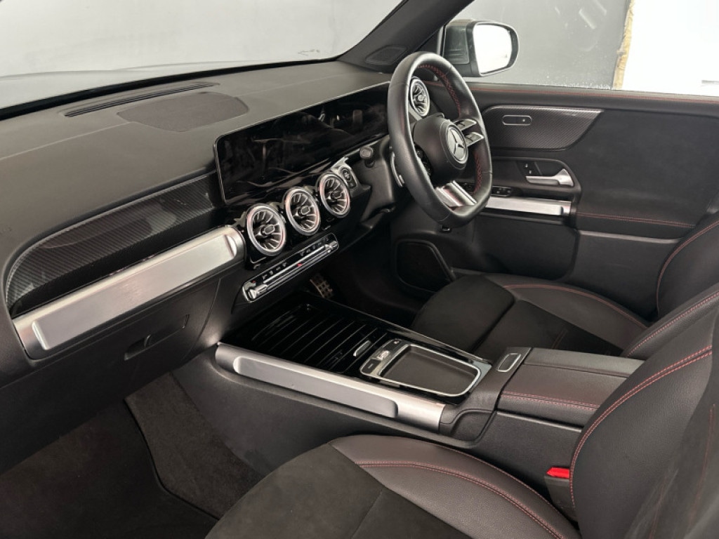 Used Mercedes-Benz GLB 2024 for sale - 76837774: Photo 3