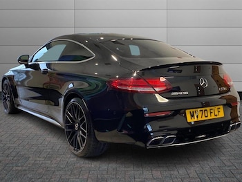 Used Mercedes-Benz C Class 2020 for sale - 76309316: Photo 2