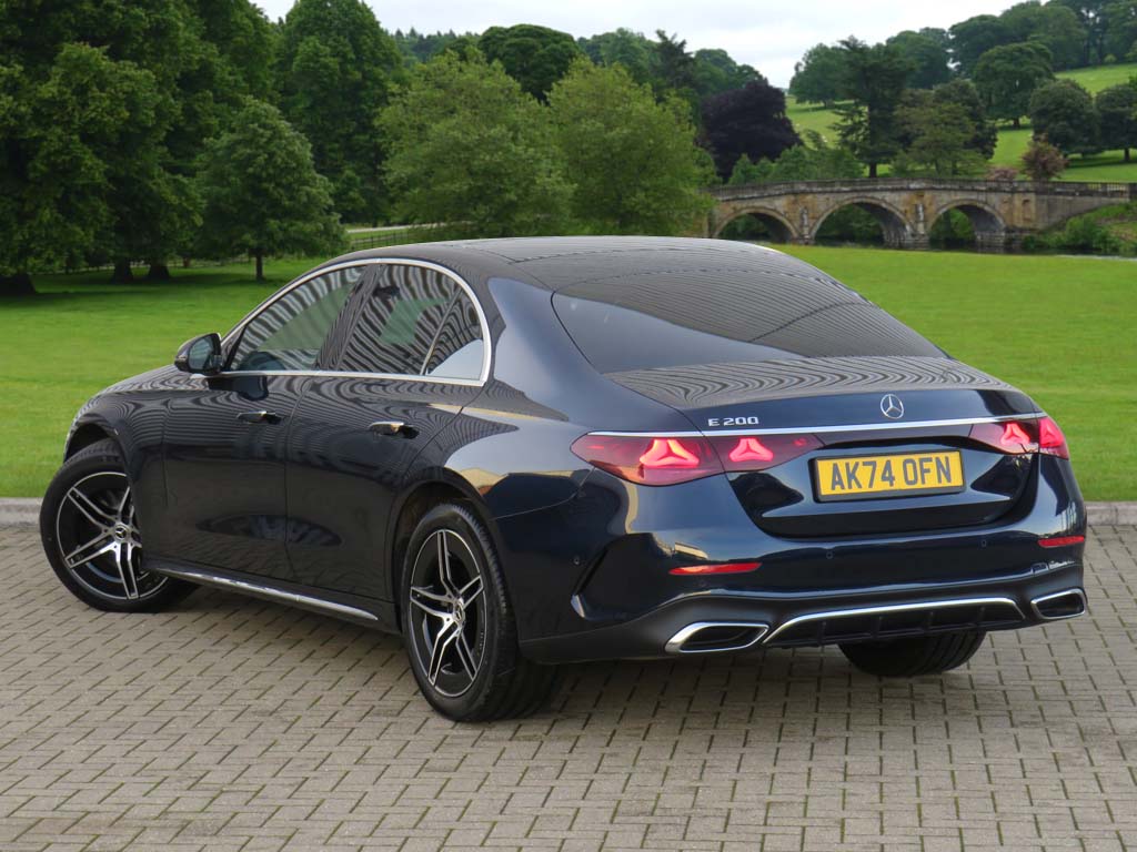 Used Mercedes-Benz E Class 2025 for sale - 76372343: Photo 2