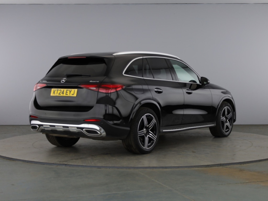 Used Mercedes-Benz GLC 2024 for sale - 76662331: Photo 2