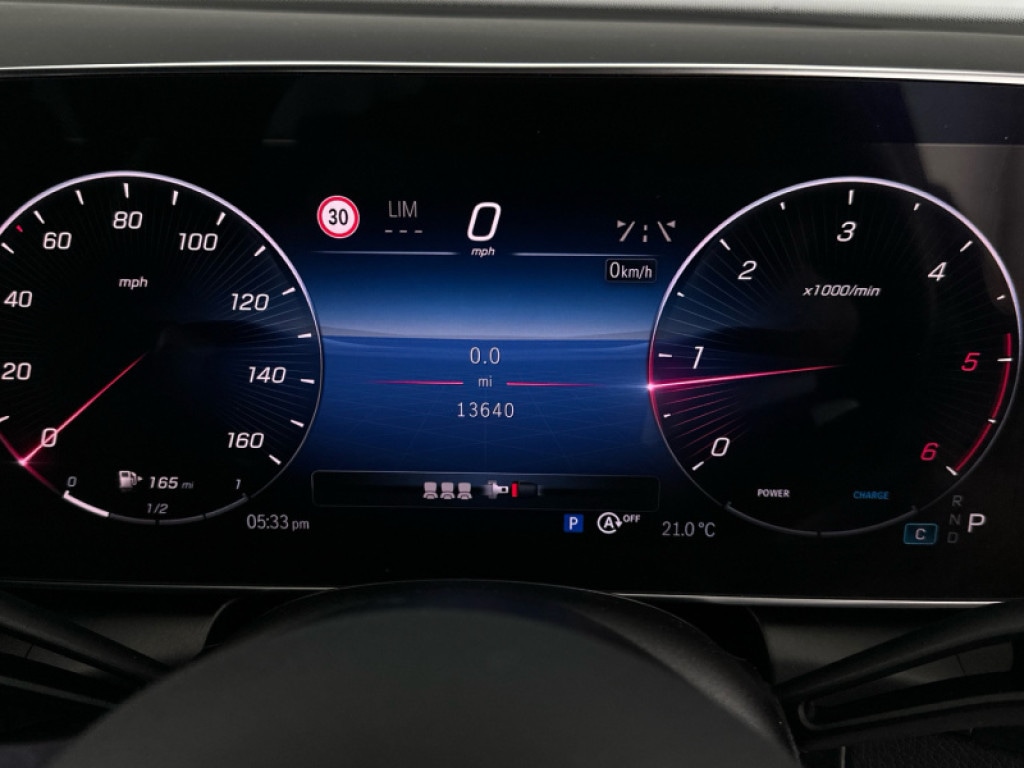 Used Mercedes-Benz GLC 2024 for sale - 76662331: Photo 4