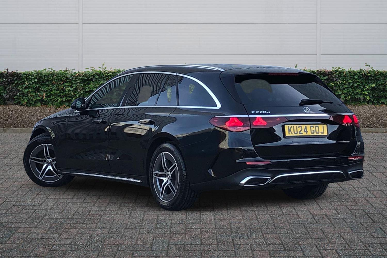 Used Mercedes-Benz E Class 2024 for sale - 77755172: Photo 2