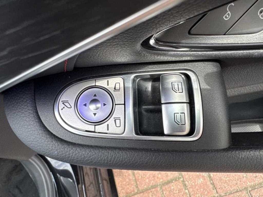 Used Mercedes-Benz C Class 2023 for sale - 76800594: Photo 15