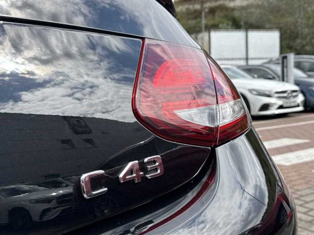 Used Mercedes-Benz C Class 2023 for sale - 76800594: Photo 8