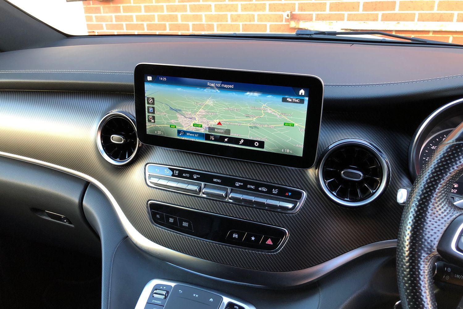 Used Mercedes-Benz V-Class 2023 for sale - 76800633: Photo 11