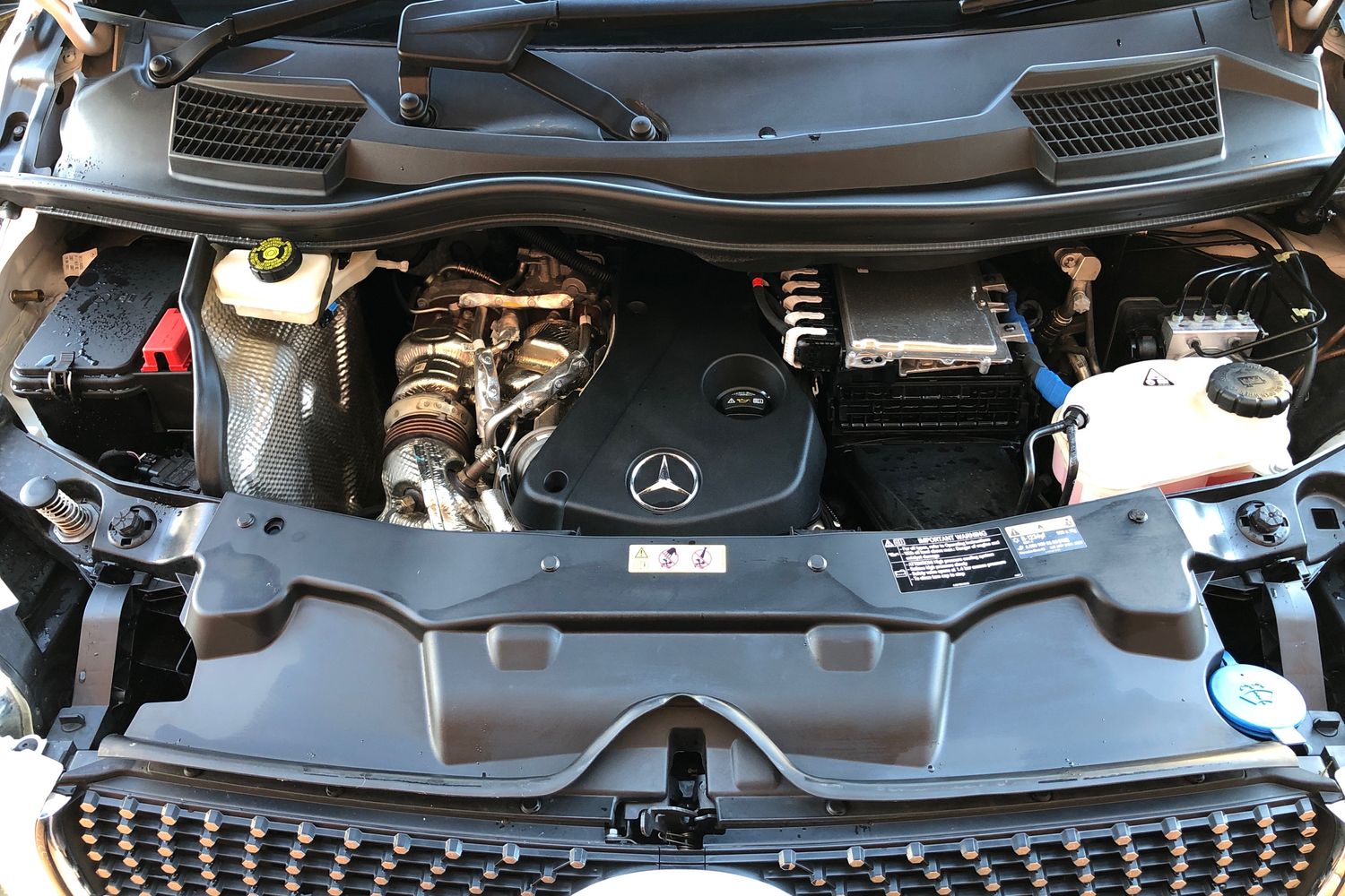 Used Mercedes-Benz V-Class 2023 for sale - 76800633: Photo 13