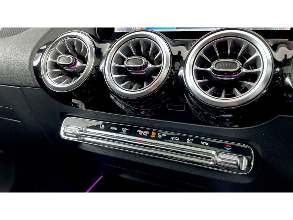 Used Mercedes-Benz GLA 2021 for sale - 76154304: Photo 25
