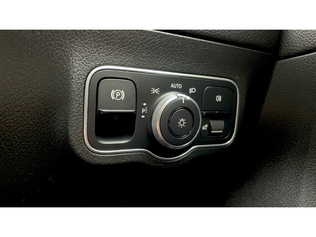 Used Mercedes-Benz GLA 2021 for sale - 76154304: Photo 30