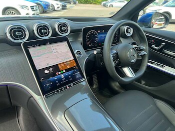 Used Mercedes-Benz GLC 2023 for sale - 77280567: Photo