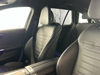 Used Mercedes-Benz C Class 2024 for sale - 76937316: Photo