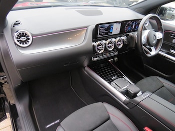 Used Mercedes-Benz GLA 2020 for sale - 76111621: Photo 3