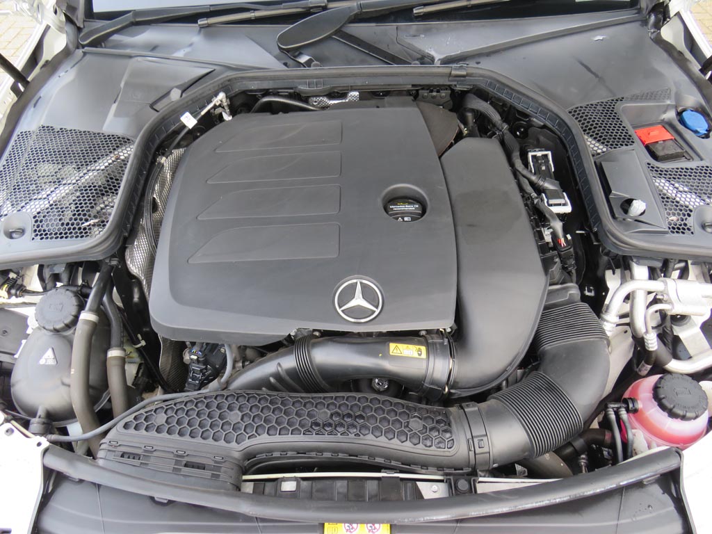 Used Mercedes-Benz C Class 2019 for sale - 76551843: Photo 10