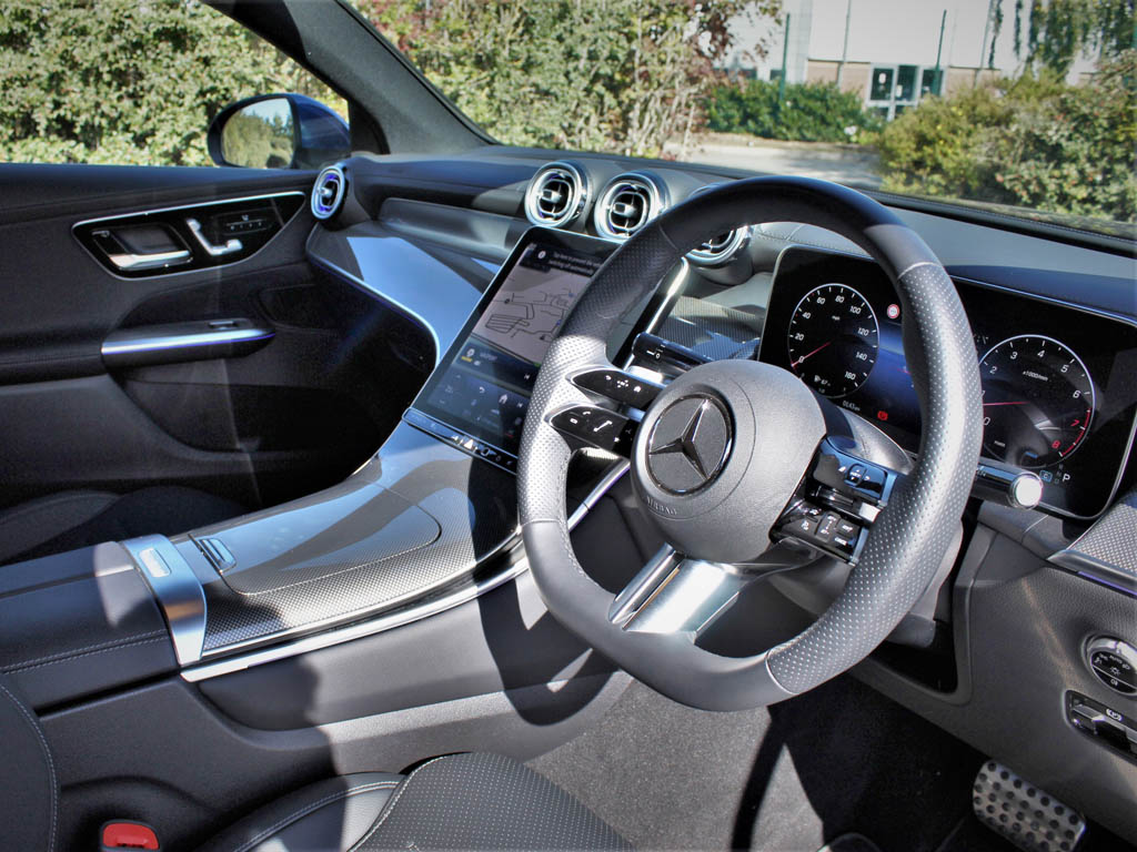 Used Mercedes-Benz GLC 2024 for sale - 76800750: Photo 17