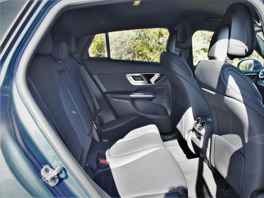 Used Mercedes-Benz GLC 2024 for sale - 76800750: Photo 20