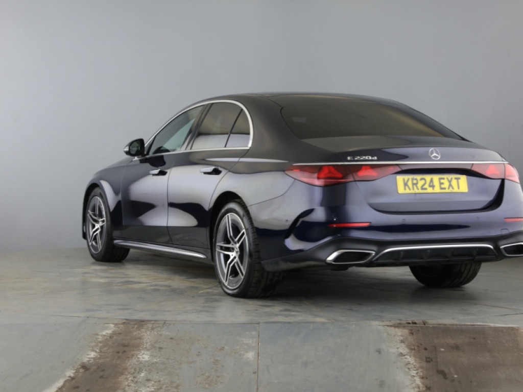 Used Mercedes-Benz E Class 2024 for sale - 76662330: Photo 2