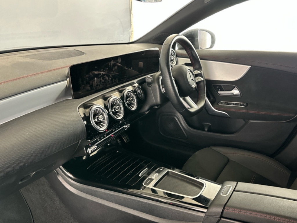 Used Mercedes-Benz CLA 2024 for sale - 76662359: Photo 3