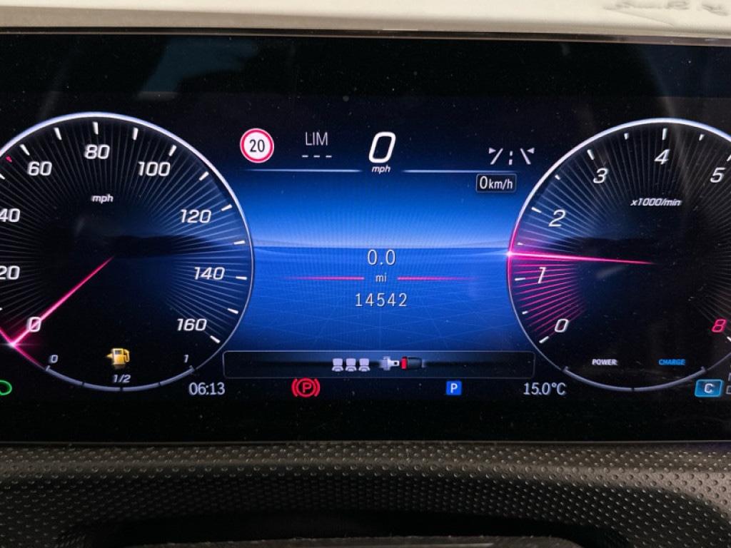 Used Mercedes-Benz CLA 2024 for sale - 76662359: Photo 5