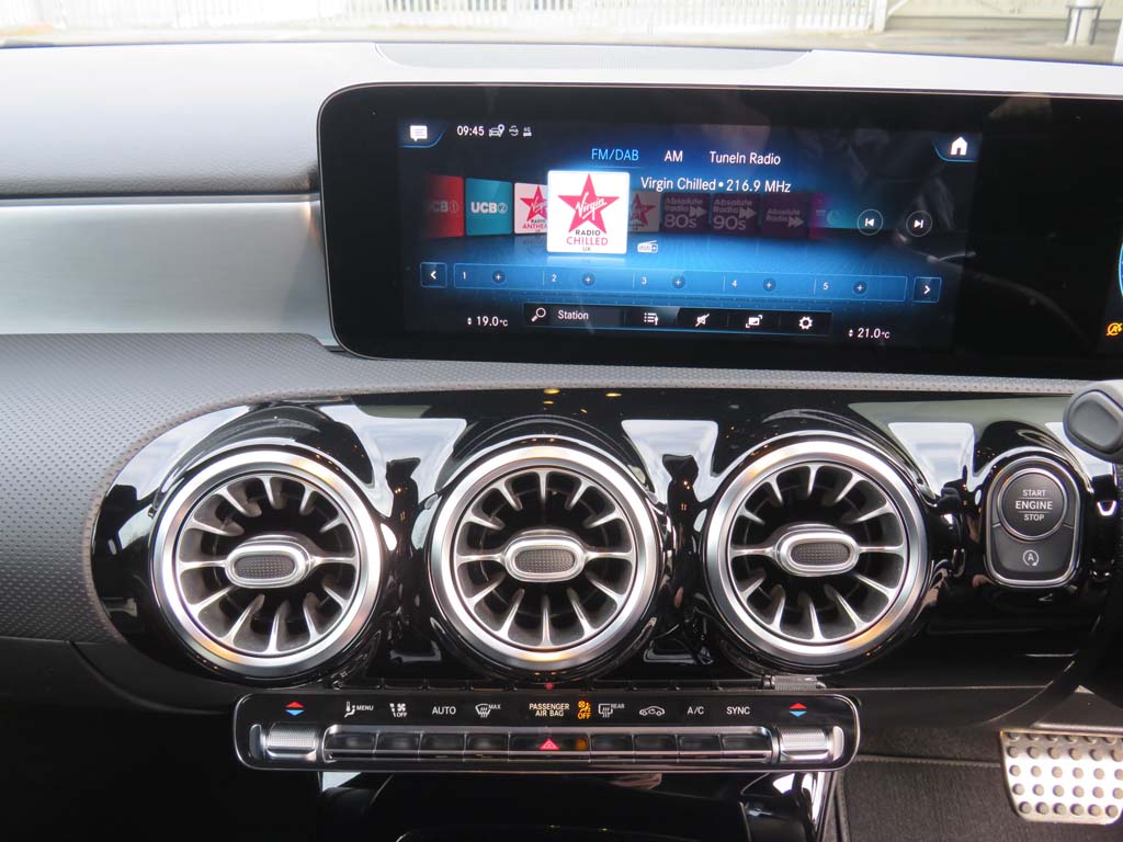 Used Mercedes-Benz A-Class 2020 for sale - 76309313: Photo 32