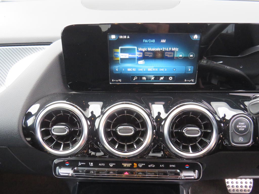 Used Mercedes-Benz GLA 2020 for sale - 76327807: Photo 30