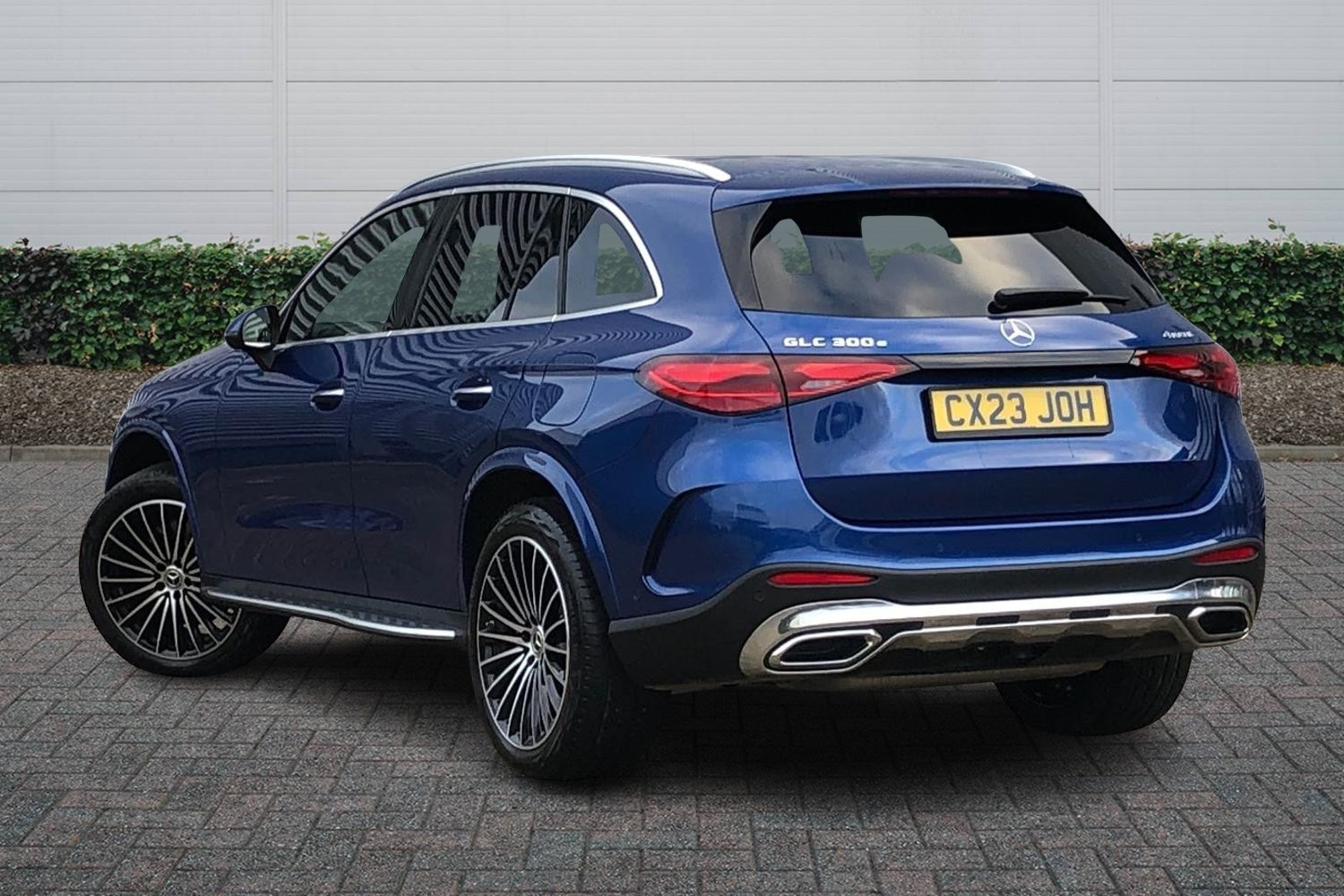 Used Mercedes-Benz GLC 2023 for sale - 78063330: Photo 2