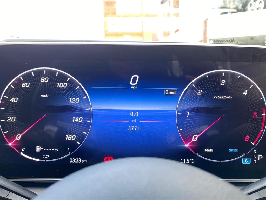 Used Mercedes-Benz GLC 2023 for sale - 76888362: Photo 7