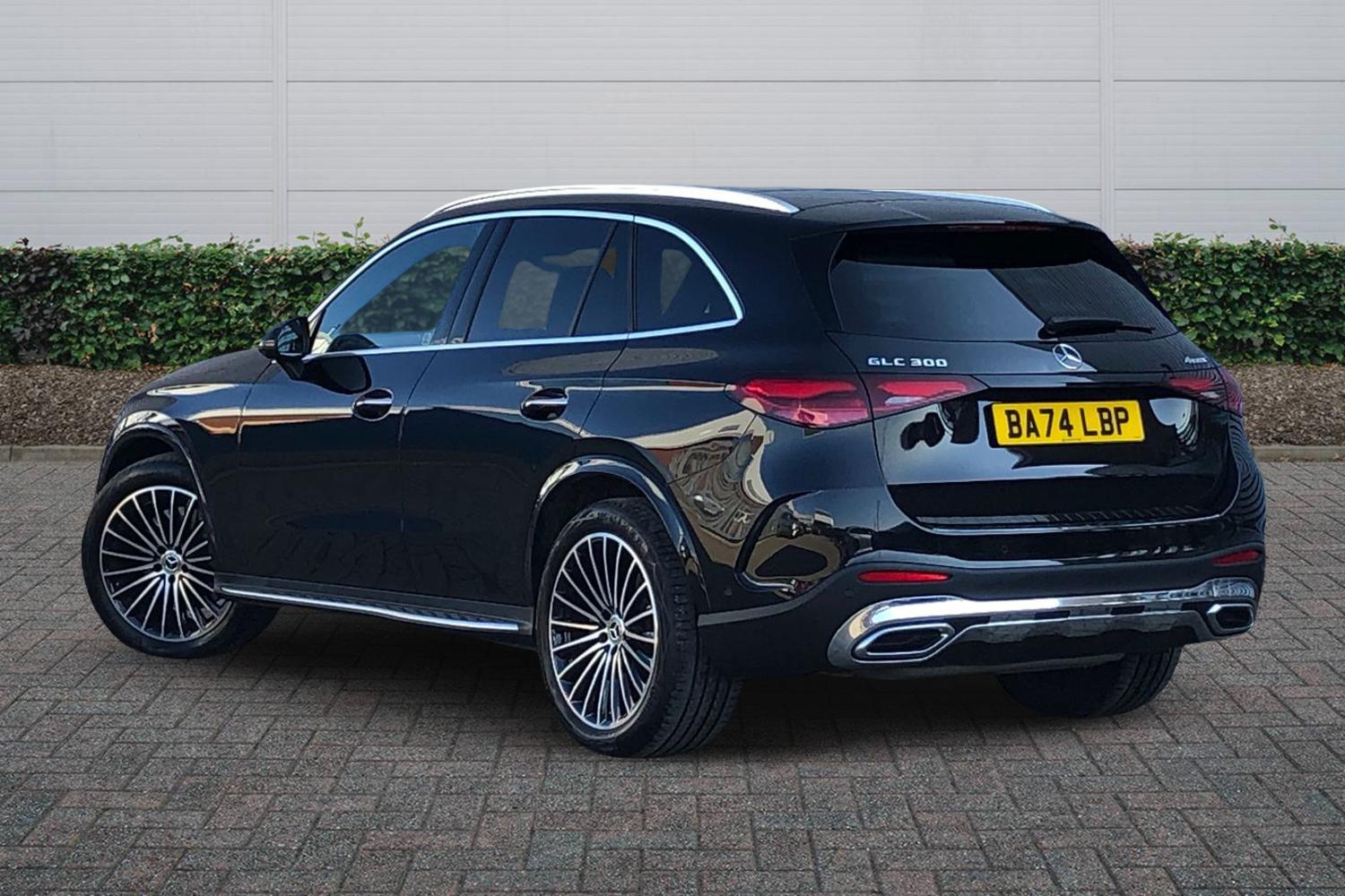 Used Mercedes-Benz GLC 2024 for sale - 78136903: Photo 2