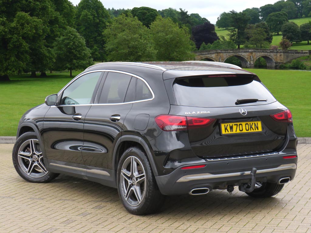 Used Mercedes-Benz GLA 2021 for sale - 76434235: Photo 2