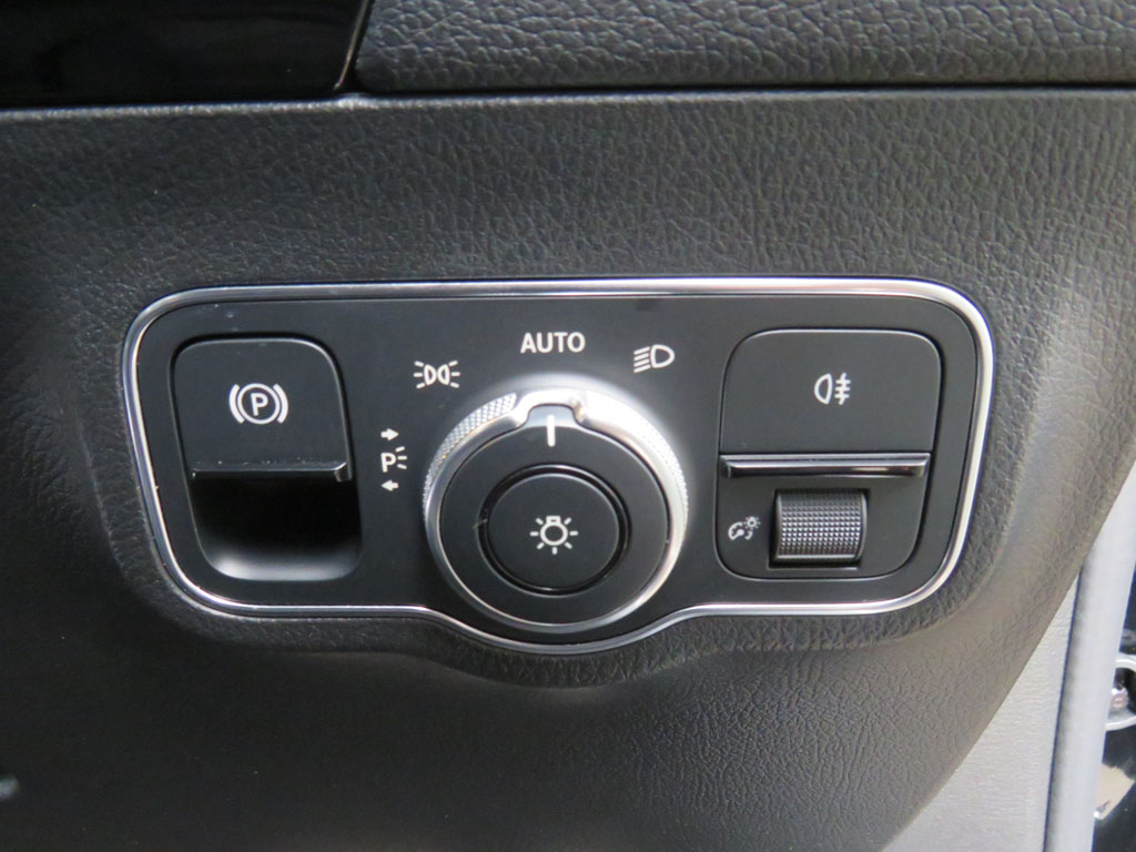 Used Mercedes-Benz GLA 2021 for sale - 76434235: Photo 25