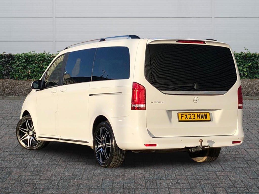 Used Mercedes-Benz V-Class 2023 for sale - 77697813: Photo 2