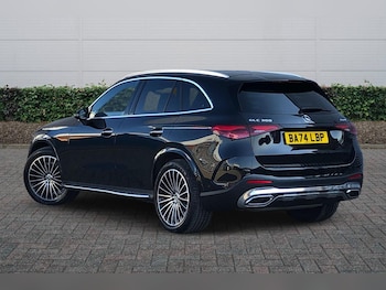 Used Mercedes-Benz GLC 2024 for sale - 77926905: Photo