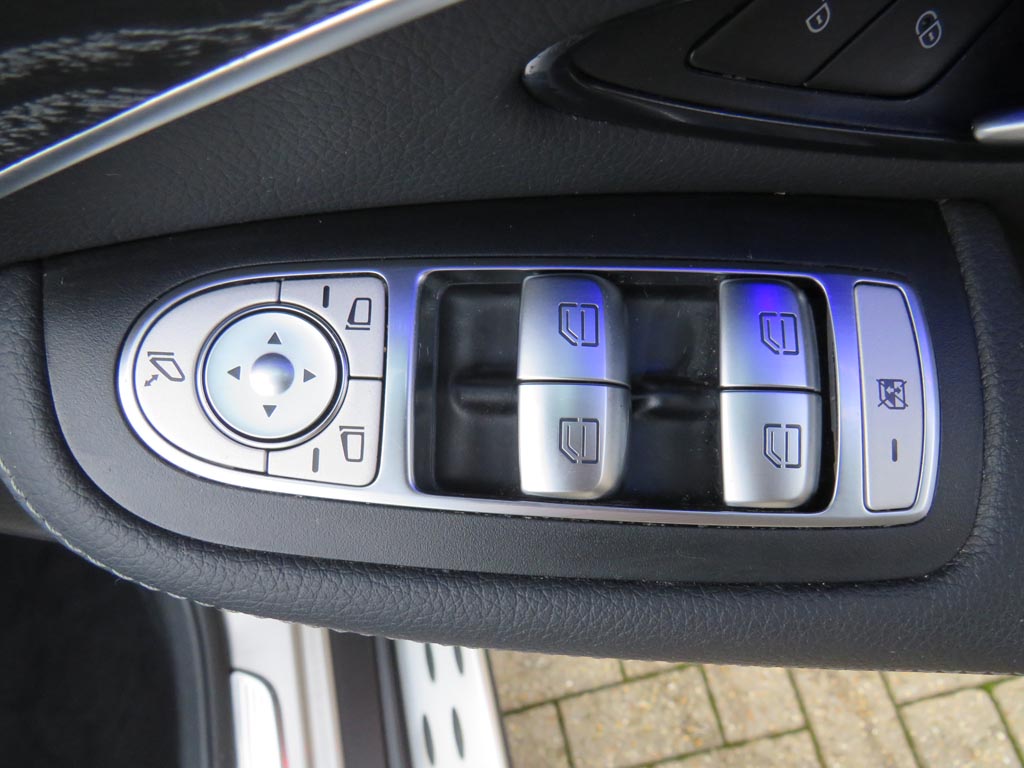 Used Mercedes-Benz GLC 2021 for sale - 76410261: Photo 46