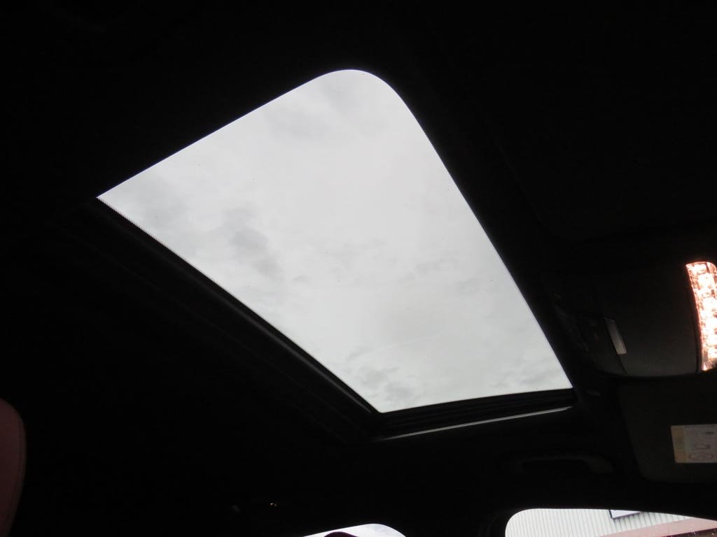 Used Mercedes-Benz GLC 2022 for sale - 76662379: Photo 37