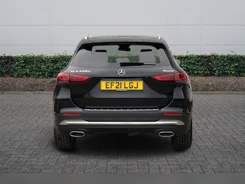 Used Mercedes-Benz GLA 2021 for sale - 77725112: Photo