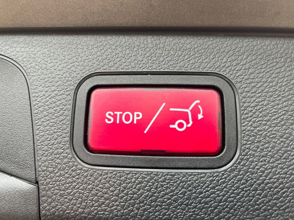 Used Mercedes-Benz GLC 2020 for sale - 76716770: Photo 29