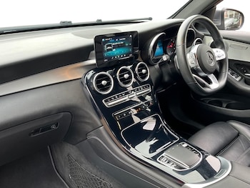 Used Mercedes-Benz GLC 2020 for sale - 76716770: Photo