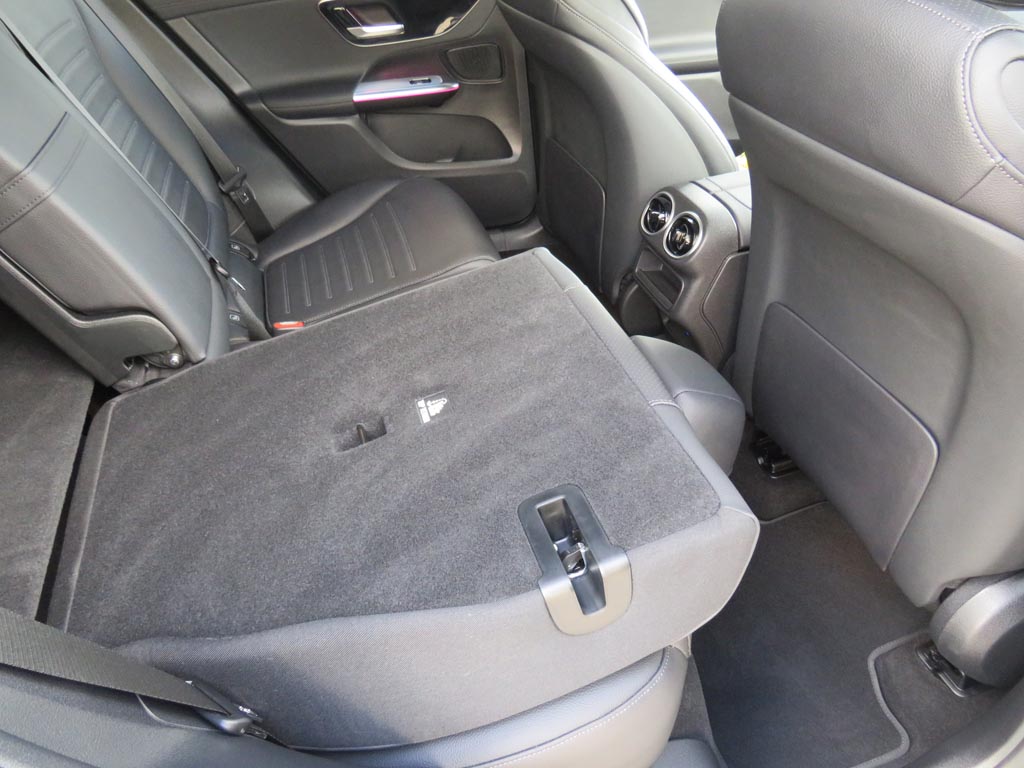 Used Mercedes-Benz GLC 2025 for sale - 76073845: Photo 17