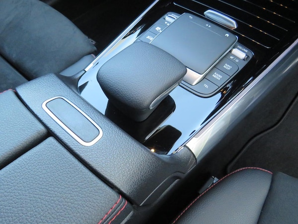 Used Mercedes-Benz GLA 2021 for sale - 76190635: Photo 33