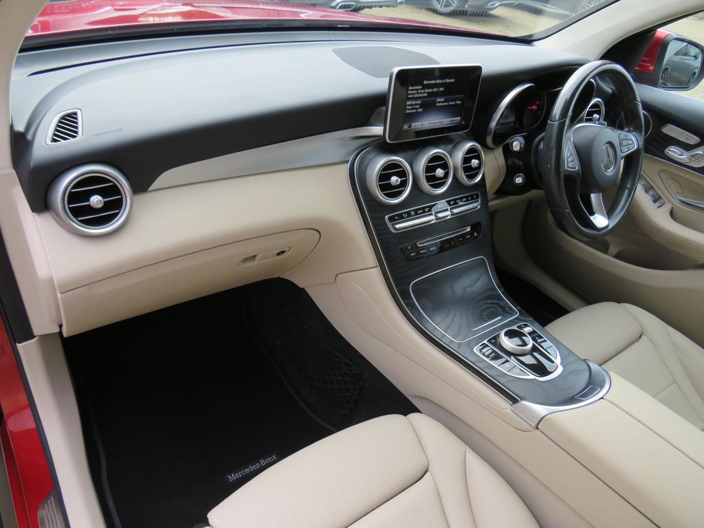 Used Mercedes-Benz GLC 2017 for sale - 76410257: Photo 3