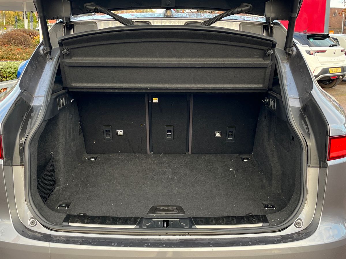 Used Jaguar F-Pace 2019 for sale - 76245906: Photo 11