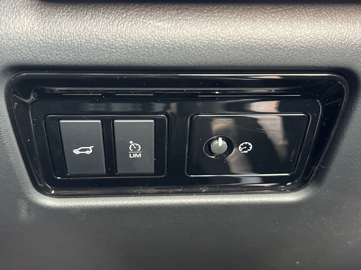 Used Jaguar F-Pace 2019 for sale - 76245906: Photo 30